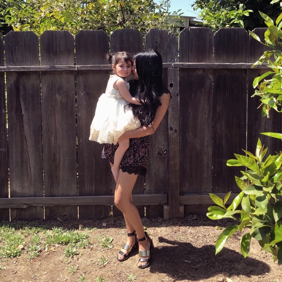 Meet Me! - Picture 2 of 2